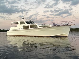 44' Huckins 2000 Yacht For Sale